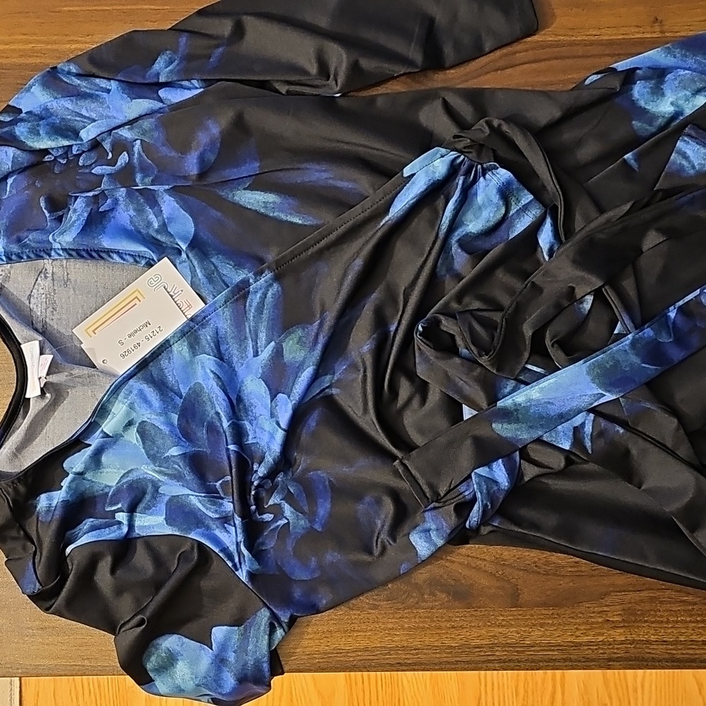 Lularoe Michelle wrap dress